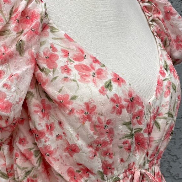 Puff Sleeve Crop Blouse Peplum Top Floral All in Favor Size Medium - Picture 7 of 9